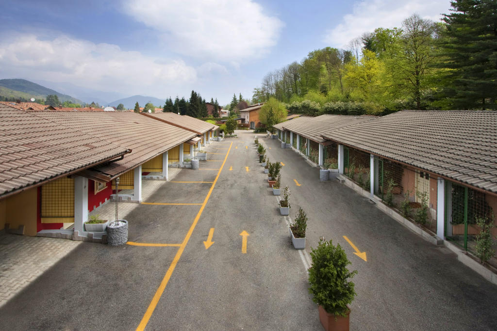Motel-Hotel Pegaso Marzio Zewnętrze zdjęcie